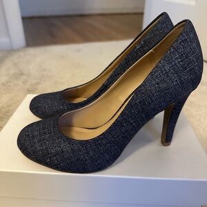 Kelly & Katie Larrissa Pump (NWT)